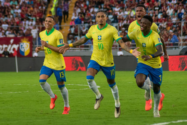 Rafinya Braziliyaning Urugvayga qarshi o‘yinini yuqori baholadi