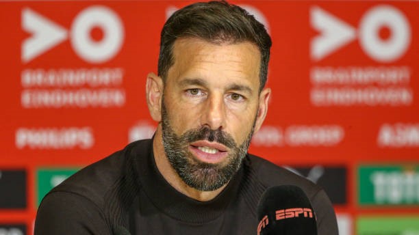 Van Nistelroy APL klubini qabul qilib oladigan bo‘ldi