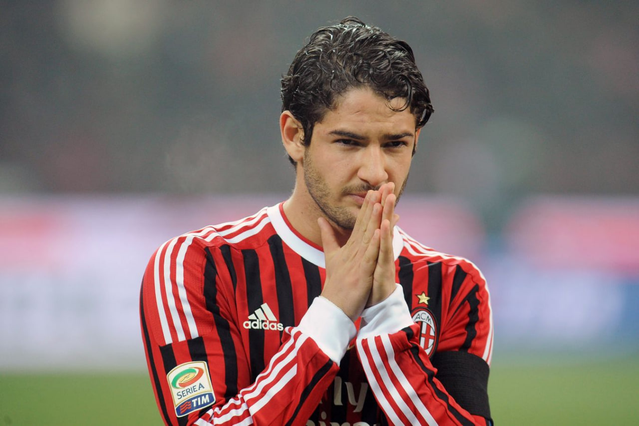 Pato "Milan"ga mehrini ifoda etdi