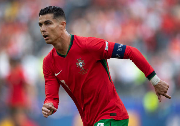 Ronaldu Portugaliya terma jamoasi bilan sovrin yutmoqchi