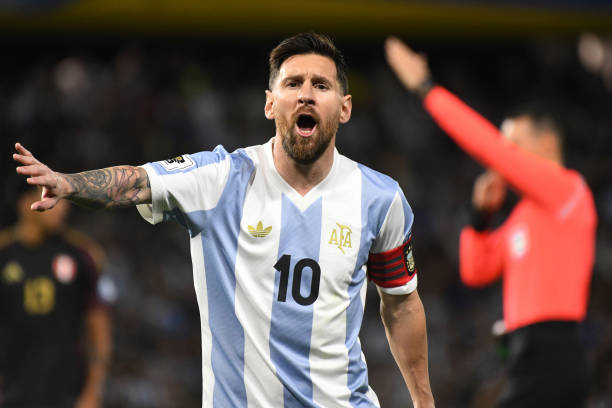 Messi - raqibga: "Nima qilyapsan, ahmoq?"