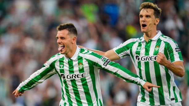 "Aston Villa" "Betis" futbolchisini sotib olmoqchi