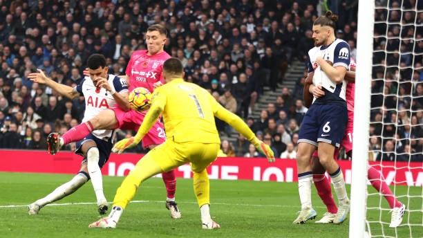 Angliya chempionati. «Tottenxem» o‘z maydonida «Ipsvich»ga imkoniyatni boy berdi