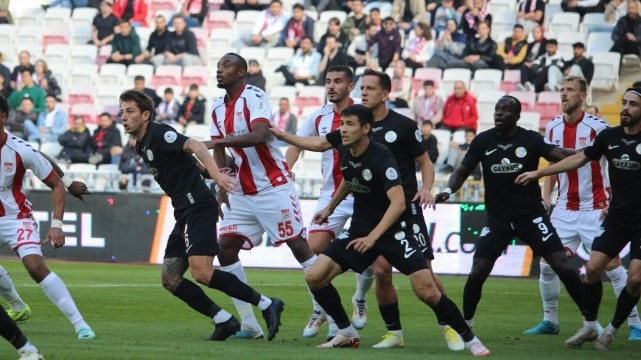 Turkiya chempionati. O‘zbek derbisida Turg‘unboyev jamoasi Aliqulov jamoasini yengdi